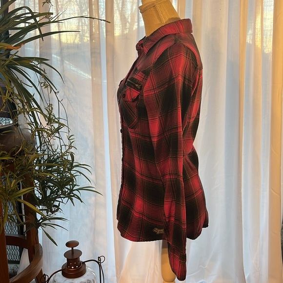 🌵=3/$20-FOX-Plaid Button-Up Shirt-“Pink & Black”-Size Lg but fits like a Medium - Picture 3 of 15